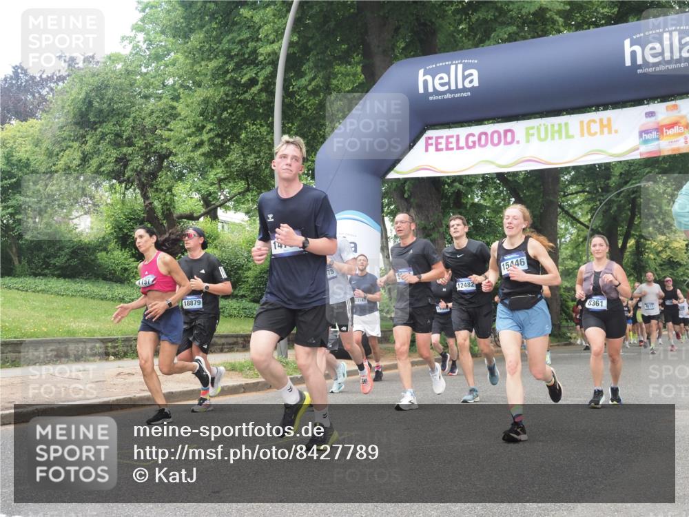 29.06.2025 - hella hamburg halbmarathon KatJ http://msf.ph/oto/8427789 29.06.2025 10:40:18 Zwischen KM18-KM19 1151, 1258, 3952, 4029, 5907, 6481, 8361 meine-sportfotos.de