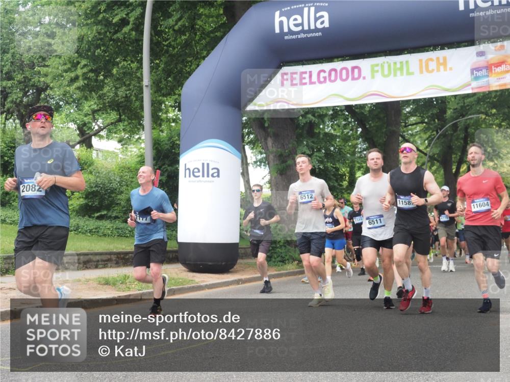 29.06.2025 - hella hamburg halbmarathon KatJ http://msf.ph/oto/8427886 29.06.2025 10:40:22 Zwischen KM18-KM19 1151, 2082, 5907, 6511, 6512, 7177, 7274, 8361 meine-sportfotos.de