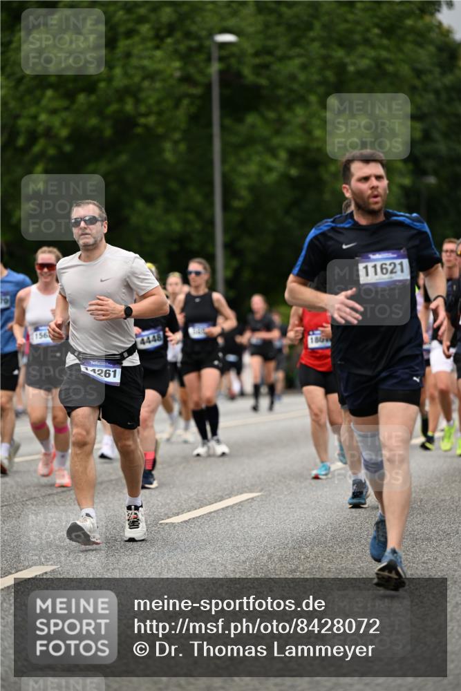 29.06.2025 - hella hamburg halbmarathon Dr. Thomas Lammeyer http://msf.ph/oto/8428072 29.06.2025 10:51:04 Kennedybrücke 1004, 1033, 1100, 1104, 1375, 1429, 1837, 1867, 1868, 1924, 1999, 2423, 2662, 2665, 2697, 2773, 2813, 3410, 3896, 4104, 4202, 4296, 4306, 4317, 4448, 4483, 4572, 5635, 5769, 5770, 5854, 5892, 6392, 6623, 7073, 7268, 7364, 7368, 7374, 7430, 7431, 8010, 8047, 8486, 8706, 9120, 9121, 9337, 9426, 9445, 9774, 9949, 10030, 10327, 10329, 11253, 11361, 11408 meine-sportfotos.de