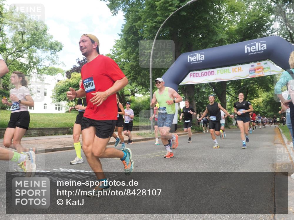 29.06.2025 - hella hamburg halbmarathon KatJ http://msf.ph/oto/8428107 29.06.2025 10:40:28 Zwischen KM18-KM19 1061, 1499, 1549, 2074, 4770, 6511, 6512, 6628, 6897, 7177, 7274 meine-sportfotos.de