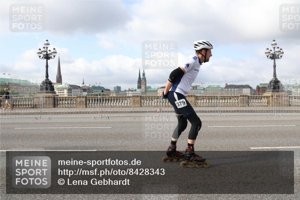 29.06.2025 - hella hamburg halbmarathon Lena Gebhardt http://msf.ph/oto/8428343 29.06.2025 08:59:29 Lombardsbrücke 379 meine-sportfotos.de
