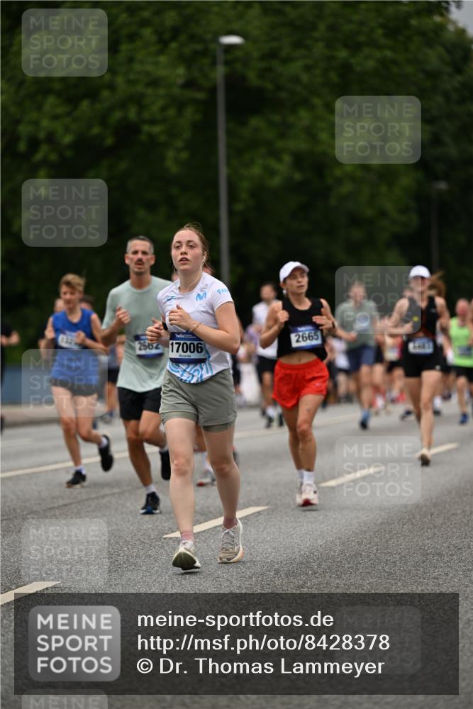 29.06.2025 - hella hamburg halbmarathon Dr. Thomas Lammeyer http://msf.ph/oto/8428378 29.06.2025 10:51:11 Kennedybrücke 1004, 1100, 1104, 1371, 1375, 1608, 1837, 1961, 1999, 2327, 2423, 2662, 2665, 2697, 2813, 3406, 3407, 3410, 3896, 4104, 4306, 4448, 4483, 5635, 5697, 5769, 5770, 5854, 5892, 6392, 6485, 6623, 6740, 7073, 7268, 7364, 7368, 7374, 7430, 7431, 8010, 8047, 8486, 8706, 8967, 9120, 9121, 9337, 9426, 9774, 9949, 10514, 10515, 10591, 11160, 11361, 11408 meine-sportfotos.de