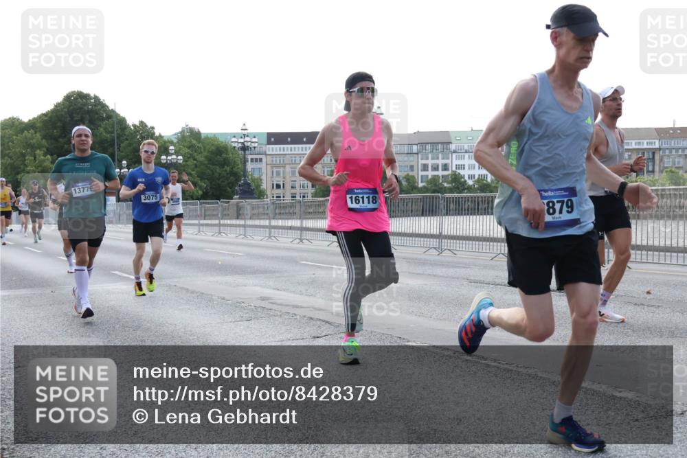 29.06.2025 - hella hamburg halbmarathon Lena Gebhardt http://msf.ph/oto/8428379 29.06.2025 09:44:23 Lombardsbrücke 13779, 3075, 3963, 16118, 879, 1065, 1122, 1953, 2483, 2879, 3075, 3379, 3968, 5308, 5344, 7231, 7349, 7793, 8376, 8975, 9047, 9079, 10106, 10173, 10222, 10655, 10790, 11877, 12337, 12369, 13383, 13606, 13779, 14828, 15576, 15655, 15880, 16118, 17258, 17354, 18699, 19114 meine-sportfotos.de
