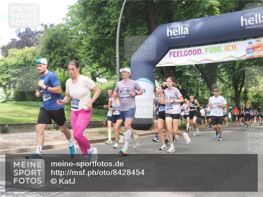 29.06.2025 - hella hamburg halbmarathon KatJ http://msf.ph/oto/8428454 29.06.2025 10:40:43 Zwischen KM18-KM19 1267, 3334, 5077, 6723, 7509, 7918, 8335 meine-sportfotos.de