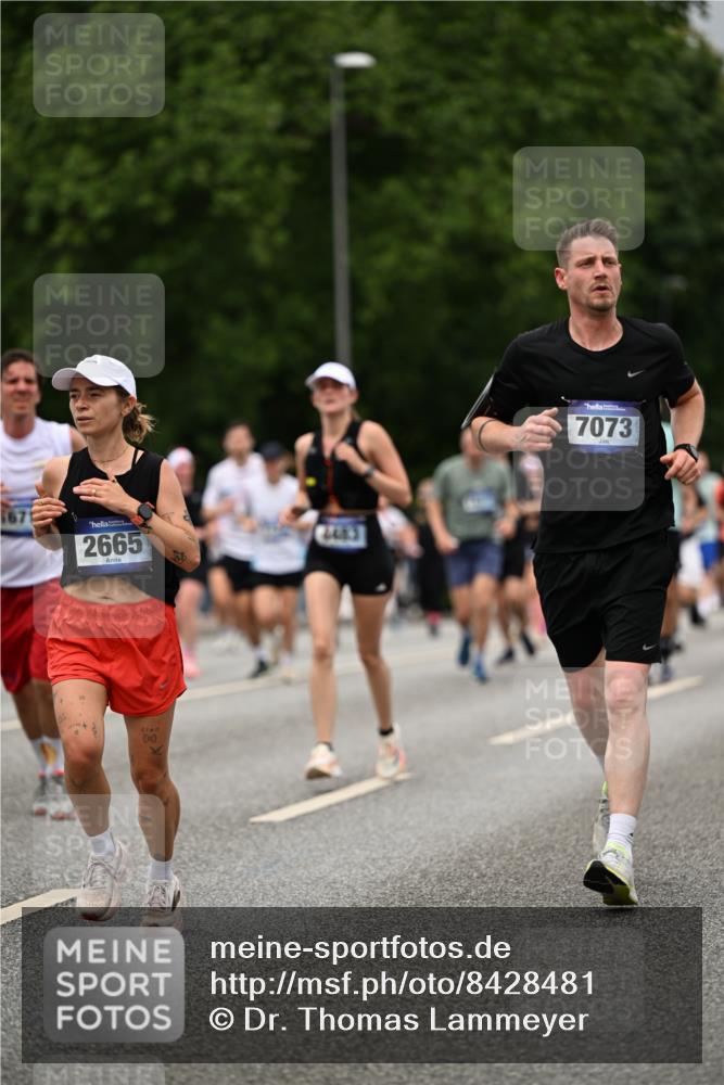 29.06.2025 - hella hamburg halbmarathon Dr. Thomas Lammeyer http://msf.ph/oto/8428481 29.06.2025 10:51:14 Kennedybrücke 1004, 1100, 1104, 1371, 1375, 1608, 1837, 1961, 1999, 2162, 2327, 2423, 2537, 2662, 2665, 2697, 3339, 3406, 3407, 3896, 4104, 4448, 4483, 5635, 5697, 5854, 5892, 6392, 6485, 6623, 6740, 6995, 7073, 7268, 7364, 7368, 7374, 7430, 7431, 7960, 8010, 8047, 8486, 8706, 8967, 9120, 9121, 9337, 9426, 9557, 9774, 9949, 10514, 10515, 10591, 11160, 11408 meine-sportfotos.de