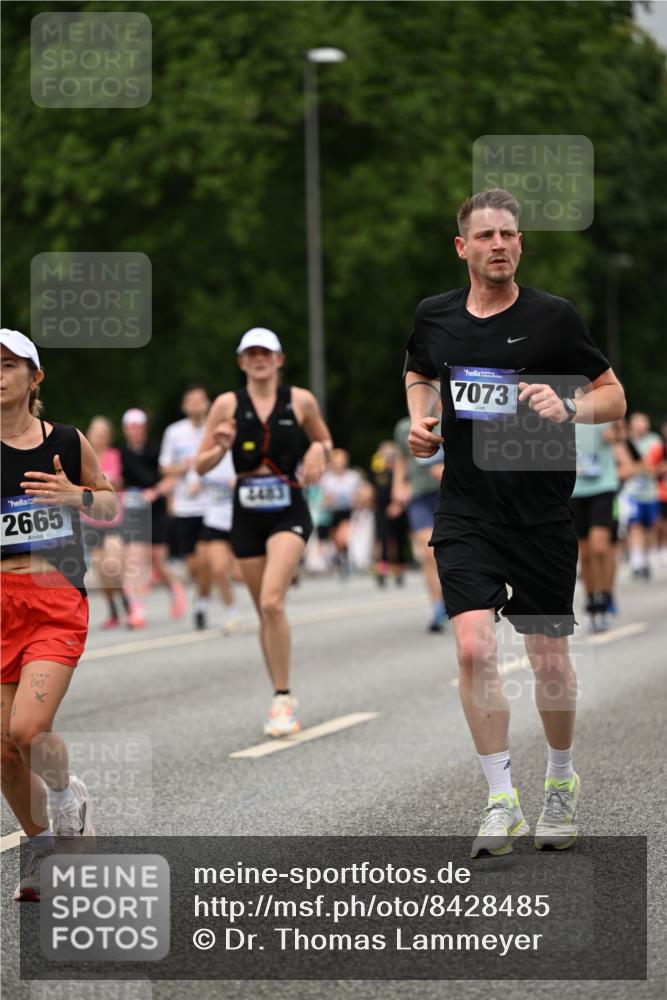 29.06.2025 - hella hamburg halbmarathon Dr. Thomas Lammeyer http://msf.ph/oto/8428485 29.06.2025 10:51:14 Kennedybrücke 1004, 1100, 1104, 1371, 1375, 1608, 1837, 1961, 1999, 2162, 2327, 2423, 2537, 2662, 2665, 2697, 3339, 3406, 3407, 3896, 4104, 4448, 4483, 5635, 5697, 5854, 5892, 6392, 6485, 6623, 6740, 6995, 7073, 7268, 7364, 7368, 7374, 7430, 7431, 7960, 8010, 8047, 8486, 8706, 8967, 9120, 9121, 9337, 9426, 9557, 9774, 9949, 10514, 10515, 10591, 11160, 11408 meine-sportfotos.de