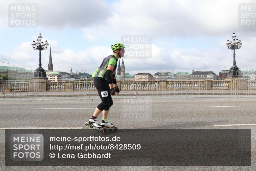 29.06.2025 - hella hamburg halbmarathon Lena Gebhardt http://msf.ph/oto/8428509 29.06.2025 08:59:30 Lombardsbrücke 43 meine-sportfotos.de