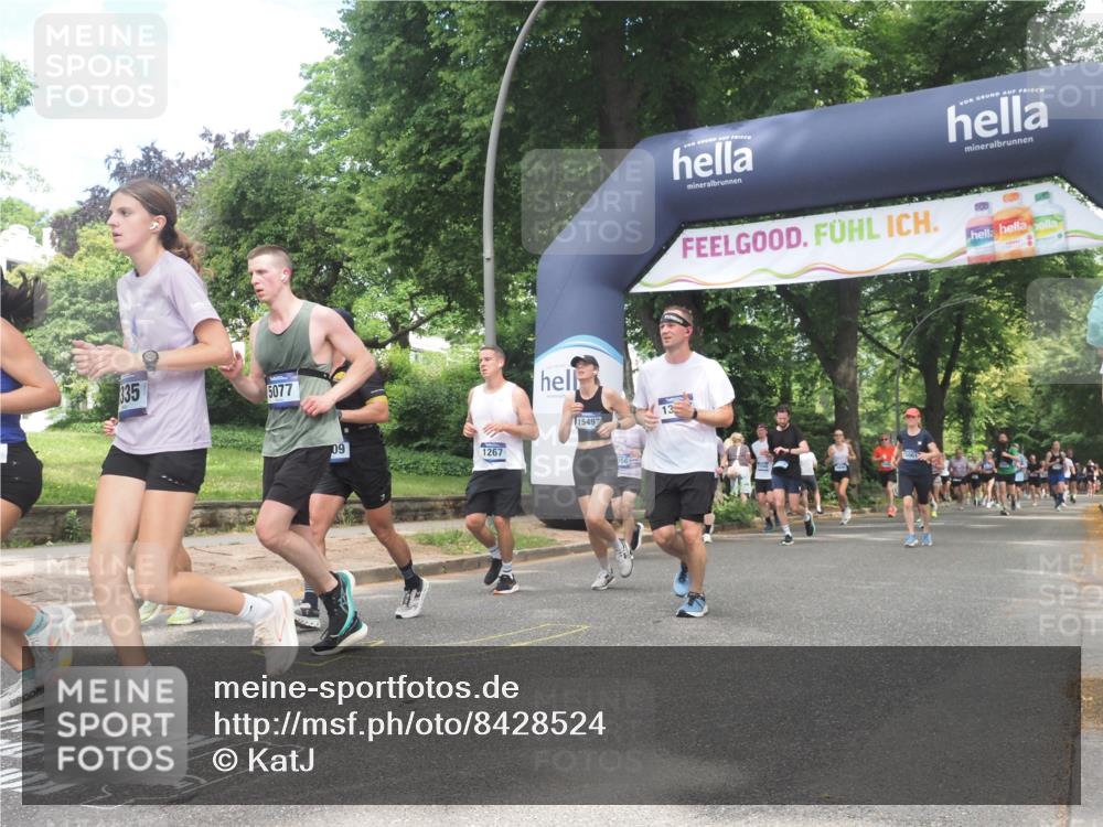29.06.2025 - hella hamburg halbmarathon KatJ http://msf.ph/oto/8428524 29.06.2025 10:40:45 Zwischen KM18-KM19 1267, 2771, 3334, 5077, 6723, 7509, 7918, 8335 meine-sportfotos.de