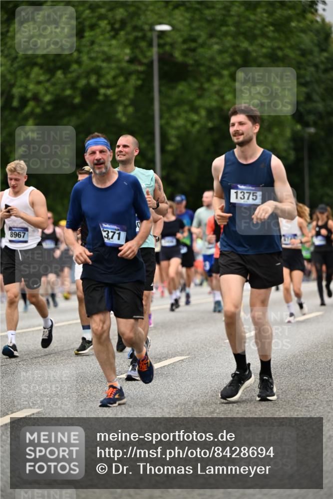 29.06.2025 - hella hamburg halbmarathon Dr. Thomas Lammeyer http://msf.ph/oto/8428694 29.06.2025 10:51:20 Kennedybrücke 1004, 1100, 1104, 1371, 1375, 1608, 1837, 1961, 1999, 2162, 2327, 2537, 2556, 2662, 2665, 2697, 3277, 3339, 3406, 3407, 3823, 3896, 4104, 4325, 4448, 4483, 5635, 5697, 5854, 5892, 6485, 6623, 6740, 6995, 7073, 7268, 7364, 7368, 7374, 7430, 7431, 7827, 7960, 8010, 8047, 8131, 8541, 8706, 8967, 9426, 9557, 9774, 9949, 10514, 10515, 10591, 11160, 11378, 11408 meine-sportfotos.de