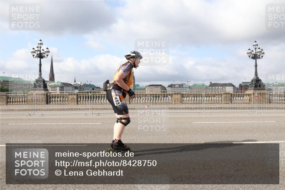 29.06.2025 - hella hamburg halbmarathon Lena Gebhardt http://msf.ph/oto/8428750 29.06.2025 08:59:35 Lombardsbrücke 453 meine-sportfotos.de
