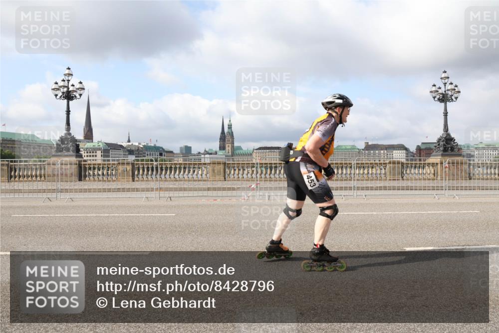 29.06.2025 - hella hamburg halbmarathon Lena Gebhardt http://msf.ph/oto/8428796 29.06.2025 08:59:35 Lombardsbrücke 453 meine-sportfotos.de