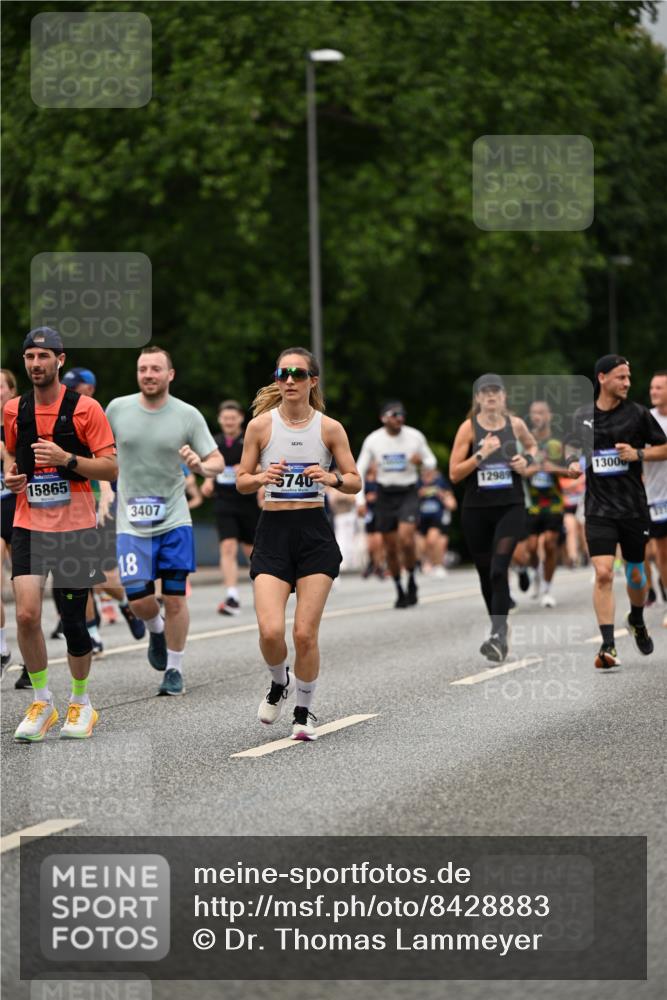 29.06.2025 - hella hamburg halbmarathon Dr. Thomas Lammeyer http://msf.ph/oto/8428883 29.06.2025 10:51:24 Kennedybrücke 1004, 1371, 1375, 1555, 1608, 1837, 1961, 1999, 2162, 2327, 2537, 2556, 2662, 2665, 2697, 3277, 3339, 3406, 3407, 3823, 4325, 4483, 5697, 5895, 6485, 6623, 6740, 6995, 7073, 7268, 7364, 7368, 7374, 7430, 7431, 7827, 7960, 8131, 8541, 8967, 9092, 9557, 9949, 10511, 10514, 10515, 10591, 11160, 11378 meine-sportfotos.de
