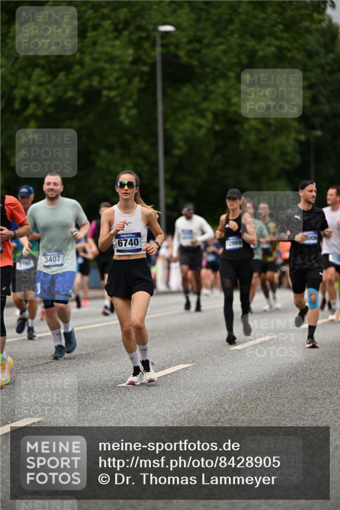 29.06.2025 - hella hamburg halbmarathon Dr. Thomas Lammeyer http://msf.ph/oto/8428905 29.06.2025 10:51:25 Kennedybrücke 1004, 1371, 1375, 1555, 1608, 1837, 1961, 1999, 2162, 2327, 2537, 2556, 2662, 2665, 2697, 3277, 3339, 3406, 3407, 3823, 4325, 4483, 5697, 5895, 6485, 6740, 6995, 7073, 7268, 7364, 7368, 7374, 7430, 7431, 7827, 7960, 8131, 8541, 8967, 9092, 9557, 10511, 10514, 10515, 10591, 11160, 11378 meine-sportfotos.de