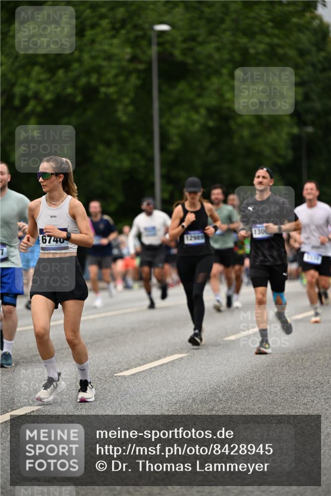 29.06.2025 - hella hamburg halbmarathon Dr. Thomas Lammeyer http://msf.ph/oto/8428945 29.06.2025 10:51:26 Kennedybrücke 1004, 1371, 1375, 1555, 1608, 1837, 1961, 1999, 2162, 2327, 2537, 2556, 2662, 2665, 3277, 3339, 3406, 3407, 3823, 4325, 4483, 5697, 5895, 6485, 6740, 6995, 7073, 7268, 7364, 7368, 7374, 7430, 7431, 7827, 7960, 8131, 8541, 8967, 9092, 9557, 10511, 10514, 10515, 10591, 11160, 11378 meine-sportfotos.de