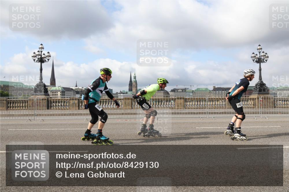 29.06.2025 - hella hamburg halbmarathon Lena Gebhardt http://msf.ph/oto/8429130 29.06.2025 08:59:40 Lombardsbrücke 58, 228, 161 meine-sportfotos.de