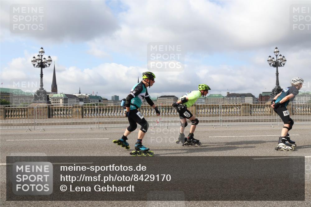 29.06.2025 - hella hamburg halbmarathon Lena Gebhardt http://msf.ph/oto/8429170 29.06.2025 08:59:40 Lombardsbrücke 228, 161 meine-sportfotos.de