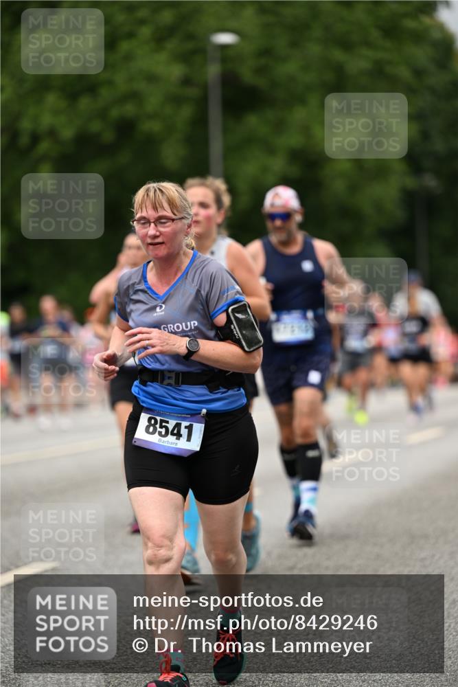 29.06.2025 - hella hamburg halbmarathon Dr. Thomas Lammeyer http://msf.ph/oto/8429246 29.06.2025 10:51:32 Kennedybrücke 1371, 1375, 1555, 1593, 1608, 1837, 1961, 2162, 2327, 2537, 2556, 2981, 3277, 3339, 3406, 3407, 3823, 4325, 4342, 5697, 5895, 6485, 6740, 6995, 7430, 7431, 7827, 7960, 8131, 8541, 8967, 9092, 9557, 9743, 10511, 10514, 10515, 10591, 11160, 11378 meine-sportfotos.de