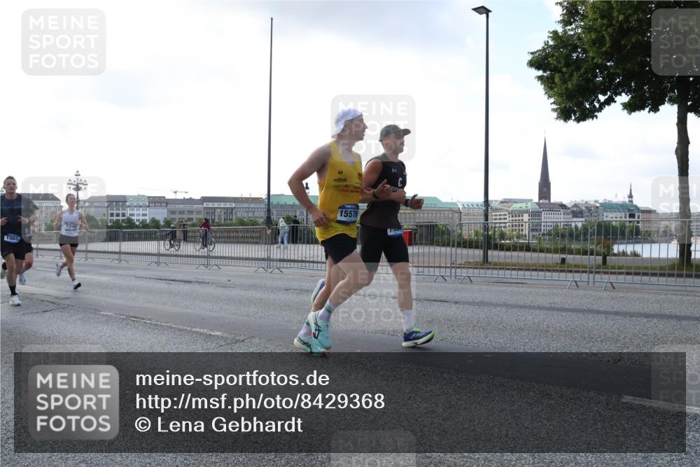 29.06.2025 - hella hamburg halbmarathon Lena Gebhardt http://msf.ph/oto/8429368 29.06.2025 09:44:30 Lombardsbrücke 1065, 7349, 15576, 7700, 1065, 1122, 1953, 2021, 2879, 3075, 3845, 3968, 4678, 5308, 5344, 7231, 7349, 7793, 8975, 9047, 9079, 10106, 10173, 10222, 10655, 10790, 11877, 12337, 12369, 13383, 13606, 13779, 14828, 15268, 15576, 15583, 15655, 15880, 16118, 17258, 17354, 18567, 18699, 19114 meine-sportfotos.de