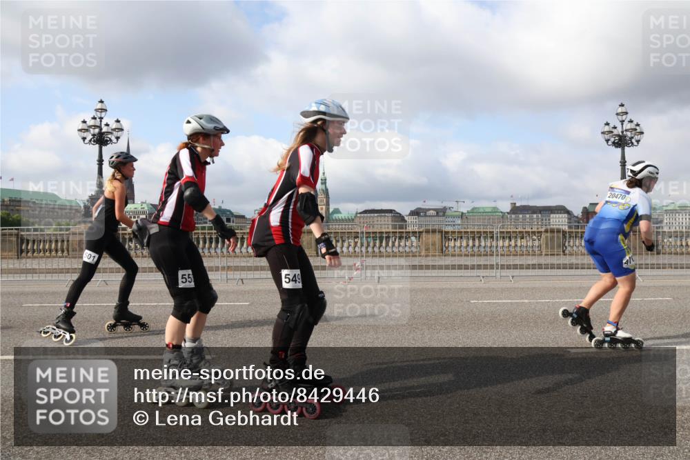29.06.2025 - hella hamburg halbmarathon Lena Gebhardt http://msf.ph/oto/8429446 29.06.2025 08:59:43 Lombardsbrücke 501, 55, 549, 20470 meine-sportfotos.de