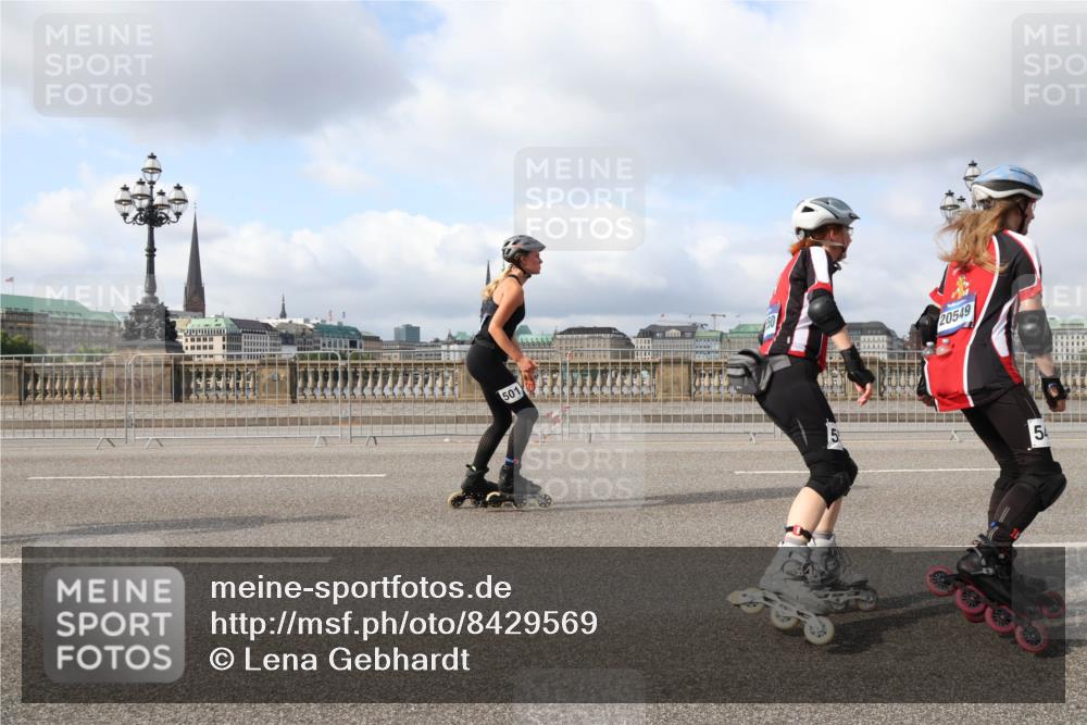 29.06.2025 - hella hamburg halbmarathon Lena Gebhardt http://msf.ph/oto/8429569 29.06.2025 08:59:44 Lombardsbrücke 501, 20549, 5 meine-sportfotos.de