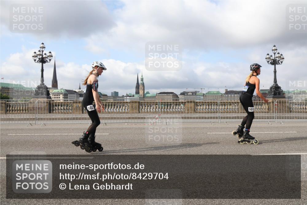 29.06.2025 - hella hamburg halbmarathon Lena Gebhardt http://msf.ph/oto/8429704 29.06.2025 08:59:44 Lombardsbrücke 502, 501 meine-sportfotos.de