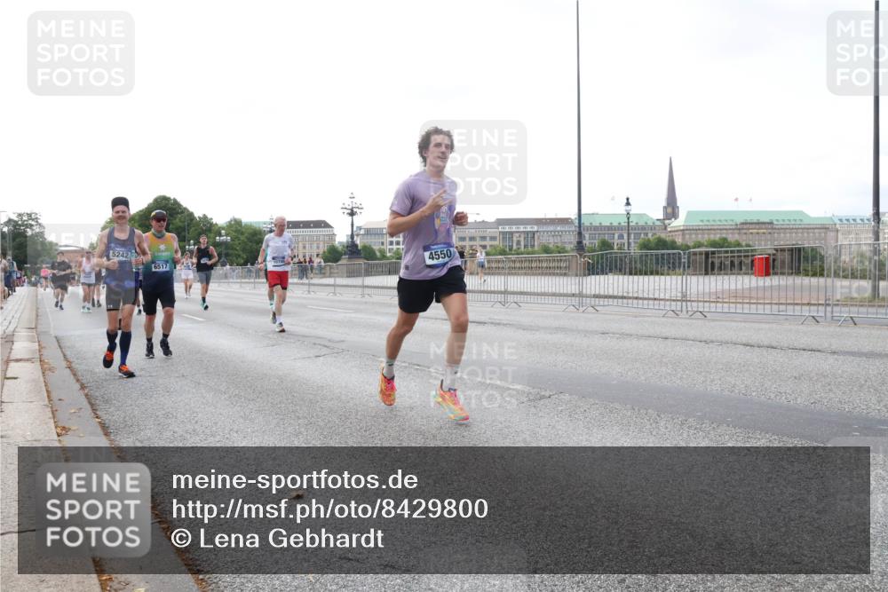 29.06.2025 - hella hamburg halbmarathon Lena Gebhardt http://msf.ph/oto/8429800 29.06.2025 10:07:24 Lombardsbrücke 5242, 6517, 4550, 1893, 2032, 2136, 3922, 4262, 4502, 4550, 5242, 5845, 5899, 6196, 6517, 6518, 6707, 6713, 6715, 6833, 7019, 7503, 8744, 9338, 9967, 10212, 10283, 10700, 11758, 12378, 12550, 15051, 15673, 16554, 17062, 17895, 18218, 18316, 18721, 19134 meine-sportfotos.de