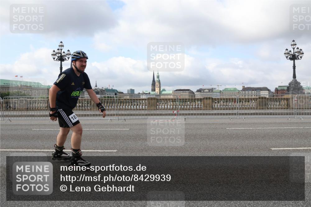 29.06.2025 - hella hamburg halbmarathon Lena Gebhardt http://msf.ph/oto/8429939 29.06.2025 08:59:57 Lombardsbrücke 183 meine-sportfotos.de