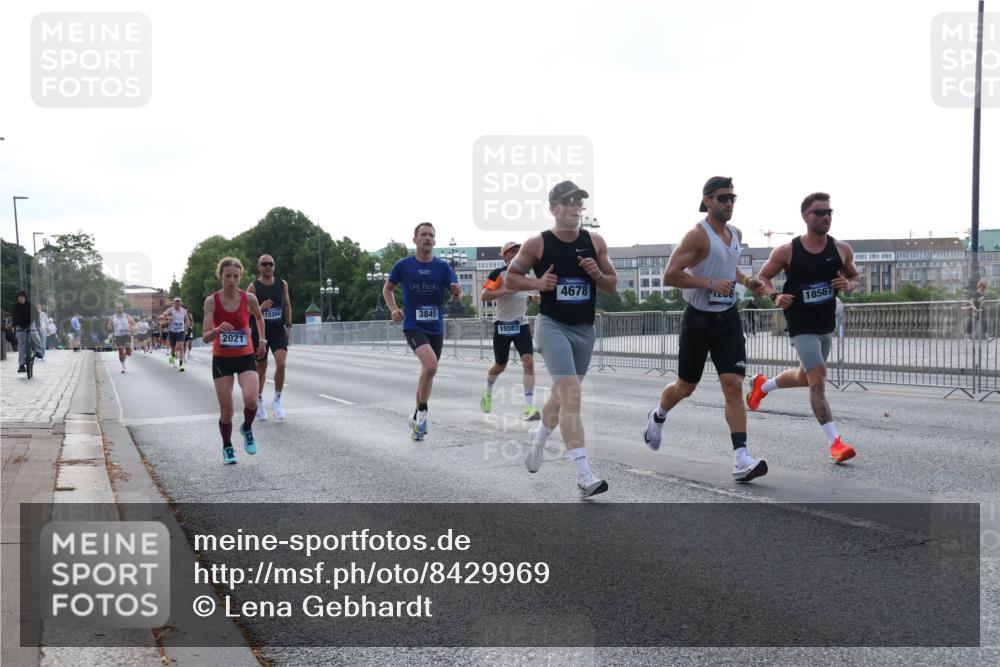29.06.2025 - hella hamburg halbmarathon Lena Gebhardt http://msf.ph/oto/8429969 29.06.2025 09:44:36 Lombardsbrücke 2021, 15268, 3845, 15583, 4678, 18567, 1065, 1122, 2021, 2879, 3075, 3845, 3968, 4678, 5344, 7231, 7349, 7793, 8473, 8731, 8975, 9047, 9079, 10106, 10156, 10173, 10655, 10790, 11877, 12287, 12337, 12369, 13779, 13956, 14828, 15268, 15576, 15583, 15655, 15880, 16118, 16736, 17258, 17354, 18567, 18699, 19114 meine-sportfotos.de
