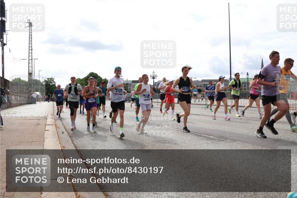 29.06.2025 - hella hamburg halbmarathon Lena Gebhardt http://msf.ph/oto/8430197 29.06.2025 10:19:49 Lombardsbrücke 11999, 1534, 14054, 6797, 6796, 5878, 2405, 1110, 1115, 1145, 1154, 1332, 1534, 1708, 2017, 2064, 2357, 2405, 2441, 2795, 2812, 2895, 2918, 2993, 2995, 3278, 3446, 3678, 4108, 4110, 4170, 4539, 4562, 4570, 4722, 4979, 5035, 5123, 5251, 5397, 5449, 5849, 5878, 6444, 6796, 6797, 6872, 6874, 6939, 7137, 7143, 7248, 7249, 7519, 7808, 7836, 7917, 8146, 8387, 8427, 8537, 8575, 8738, 9856, 10349, 10540, 10550, 10594, 10622, 10701, 11028, 11036 meine-sportfotos.de