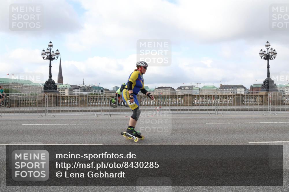 29.06.2025 - hella hamburg halbmarathon Lena Gebhardt http://msf.ph/oto/8430285 29.06.2025 09:00:20 Lombardsbrücke  meine-sportfotos.de