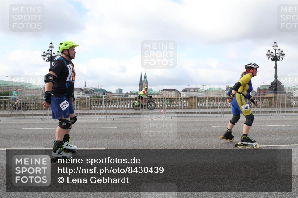 29.06.2025 - hella hamburg halbmarathon Lena Gebhardt http://msf.ph/oto/8430439 29.06.2025 09:00:20 Lombardsbrücke 134, 38 meine-sportfotos.de