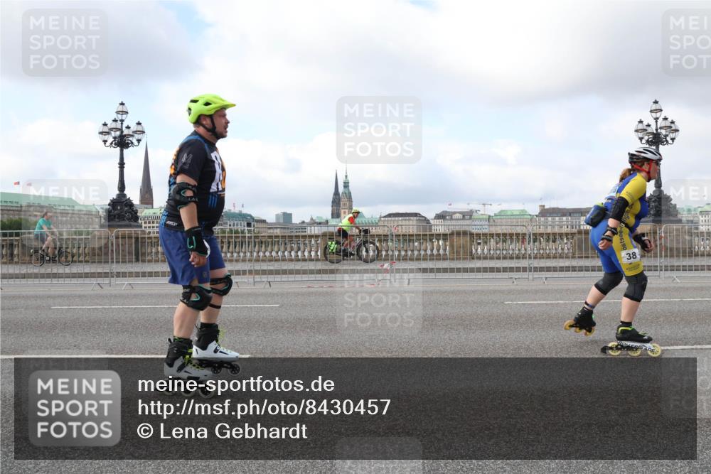 29.06.2025 - hella hamburg halbmarathon Lena Gebhardt http://msf.ph/oto/8430457 29.06.2025 09:00:20 Lombardsbrücke 38 meine-sportfotos.de