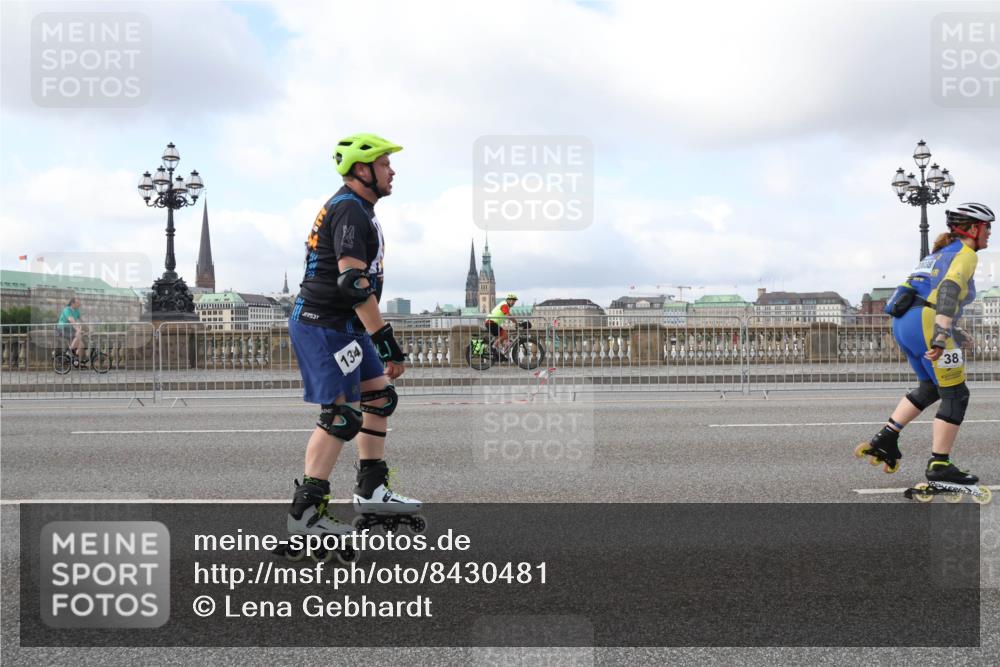 29.06.2025 - hella hamburg halbmarathon Lena Gebhardt http://msf.ph/oto/8430481 29.06.2025 09:00:20 Lombardsbrücke 134, 38 meine-sportfotos.de