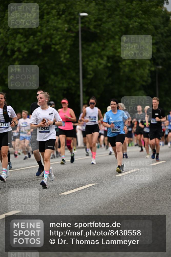 29.06.2025 - hella hamburg halbmarathon Dr. Thomas Lammeyer http://msf.ph/oto/8430558 29.06.2025 10:51:57 Kennedybrücke 1073, 1430, 1523, 1593, 1618, 2163, 2211, 2320, 2491, 2500, 2981, 3679, 4239, 4342, 5700, 5796, 6255, 7240, 8105, 8158, 8270, 9356, 9743, 9758, 10658, 10777, 10903, 11276 meine-sportfotos.de