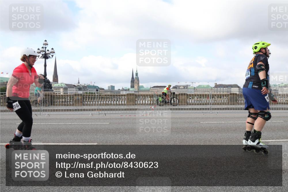 29.06.2025 - hella hamburg halbmarathon Lena Gebhardt http://msf.ph/oto/8430623 29.06.2025 09:00:21 Lombardsbrücke 08, 53 meine-sportfotos.de