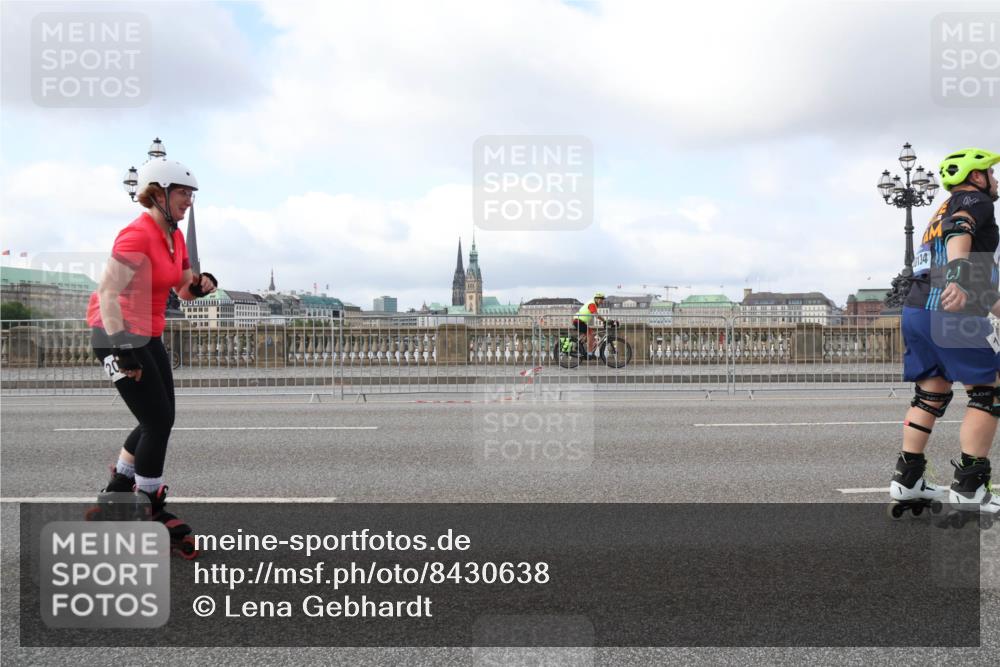 29.06.2025 - hella hamburg halbmarathon Lena Gebhardt http://msf.ph/oto/8430638 29.06.2025 09:00:21 Lombardsbrücke  meine-sportfotos.de