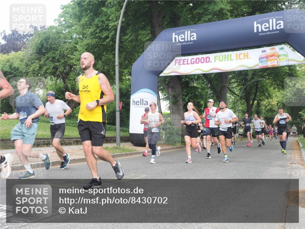 29.06.2025 - hella hamburg halbmarathon KatJ http://msf.ph/oto/8430702 29.06.2025 10:41:58 Zwischen KM18-KM19 1143, 2432, 2448, 4897, 6356, 8223, 8618 meine-sportfotos.de