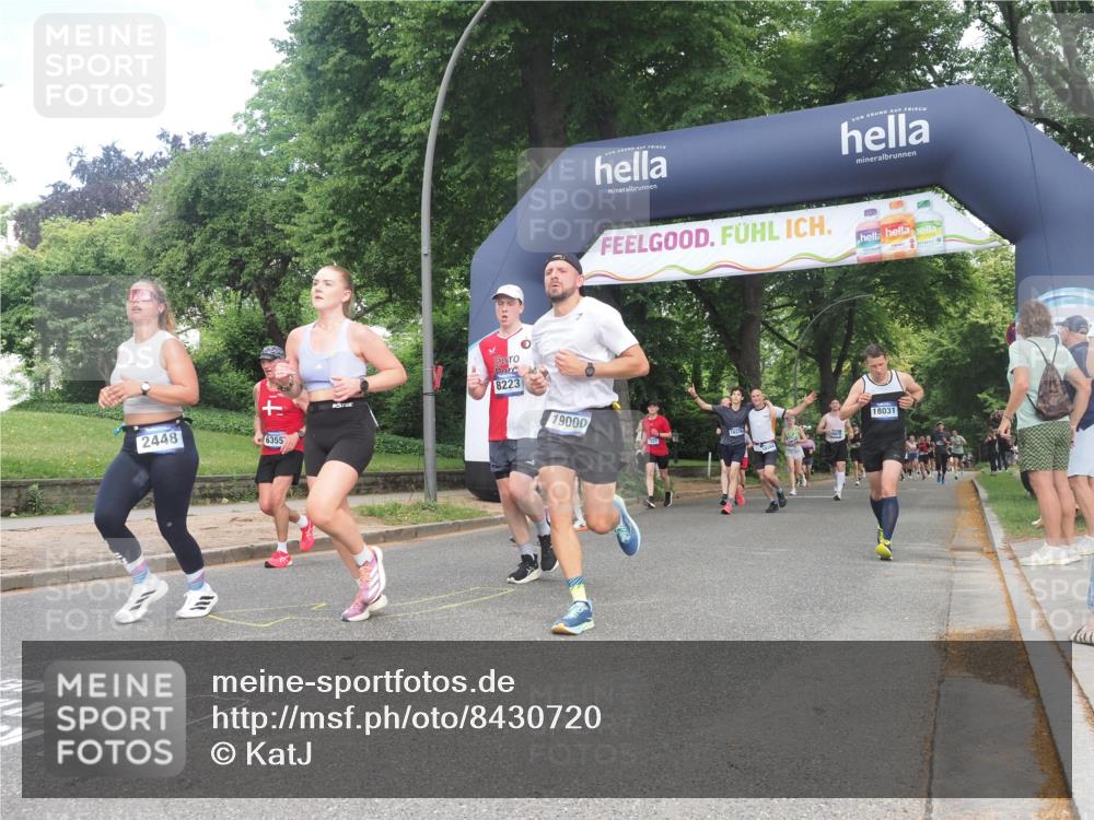 29.06.2025 - hella hamburg halbmarathon KatJ http://msf.ph/oto/8430720 29.06.2025 10:42:00 Zwischen KM18-KM19 1143, 2448, 4231, 4897, 6355, 6356, 8223 meine-sportfotos.de