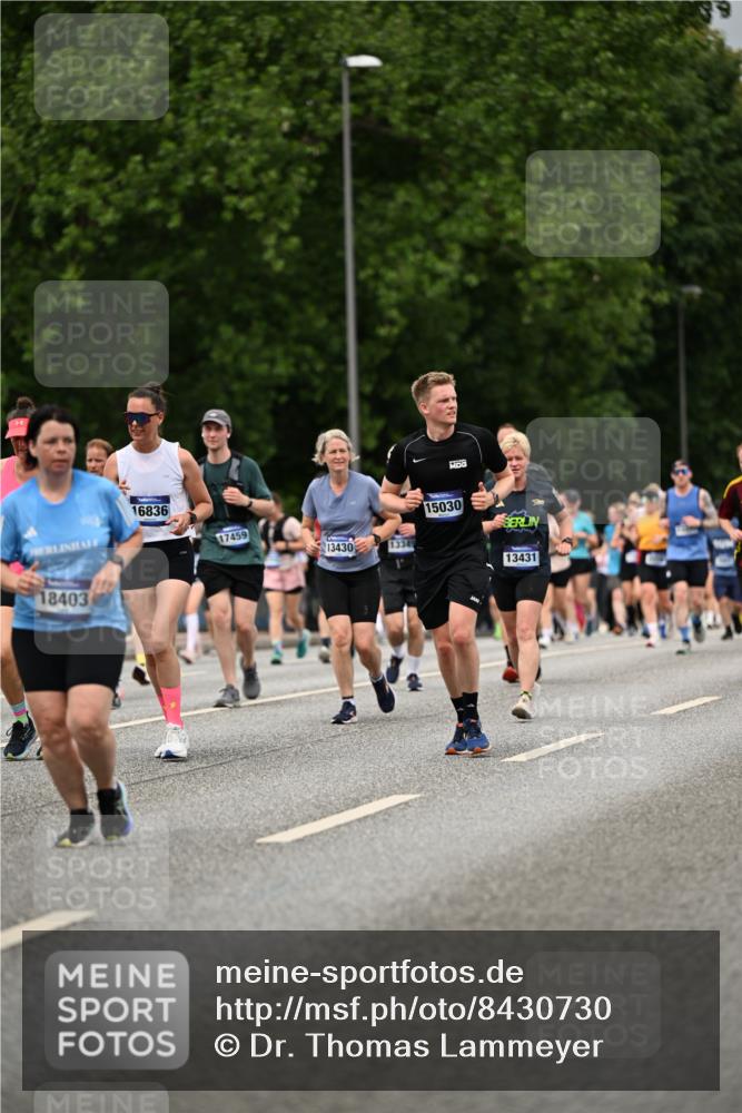 29.06.2025 - hella hamburg halbmarathon Dr. Thomas Lammeyer http://msf.ph/oto/8430730 29.06.2025 10:52:00 Kennedybrücke 1073, 1430, 1523, 1618, 2163, 2211, 2320, 2407, 2491, 2500, 2882, 3679, 4239, 4342, 5700, 5796, 6255, 6256, 7240, 8105, 8158, 8270, 9356, 9743, 9758, 10658, 10777, 10903, 11276 meine-sportfotos.de