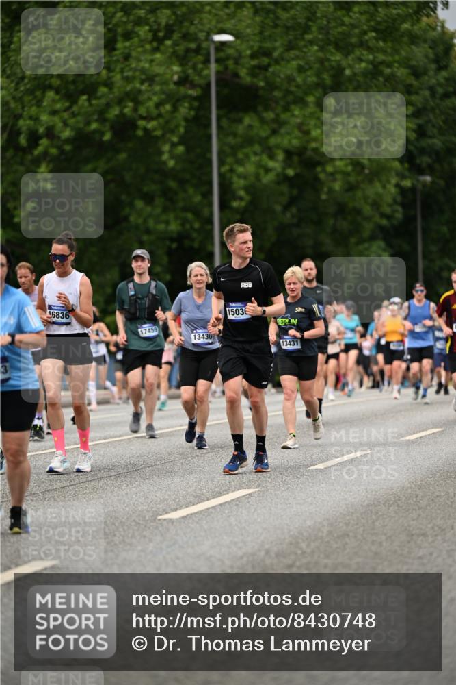 29.06.2025 - hella hamburg halbmarathon Dr. Thomas Lammeyer http://msf.ph/oto/8430748 29.06.2025 10:52:00 Kennedybrücke 1073, 1430, 1523, 1618, 2163, 2211, 2320, 2407, 2491, 2500, 2882, 3679, 4239, 4342, 5700, 5796, 6255, 6256, 7240, 8105, 8158, 8270, 9356, 9743, 9758, 10658, 10777, 10903, 11276 meine-sportfotos.de