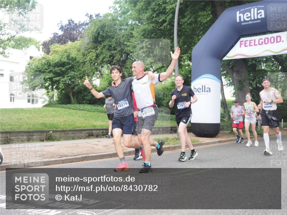 29.06.2025 - hella hamburg halbmarathon KatJ http://msf.ph/oto/8430782 29.06.2025 10:42:03 Zwischen KM18-KM19 1193, 1506, 2448, 3652, 4231, 4897, 6355, 6356, 7221, 8223 meine-sportfotos.de