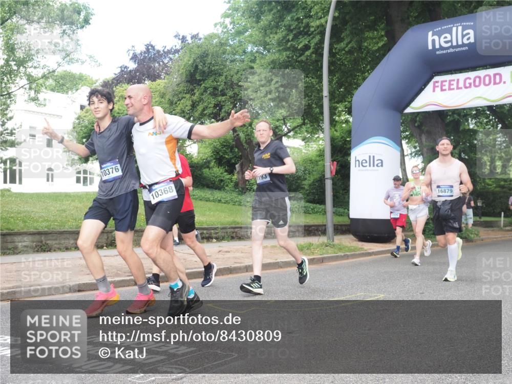29.06.2025 - hella hamburg halbmarathon KatJ http://msf.ph/oto/8430809 29.06.2025 10:42:04 Zwischen KM18-KM19 1193, 1506, 2448, 3652, 4231, 4897, 6355, 7221, 8223 meine-sportfotos.de
