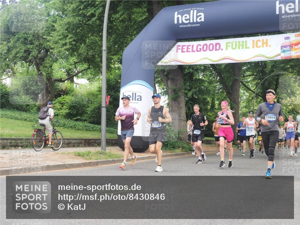 29.06.2025 - hella hamburg halbmarathon KatJ http://msf.ph/oto/8430846 29.06.2025 10:42:07 Zwischen KM18-KM19 1193, 1506, 2252, 3652, 4231, 6355, 6433, 7221 meine-sportfotos.de