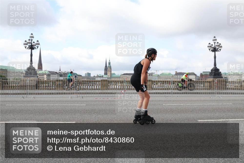 29.06.2025 - hella hamburg halbmarathon Lena Gebhardt http://msf.ph/oto/8430860 29.06.2025 09:00:22 Lombardsbrücke  meine-sportfotos.de