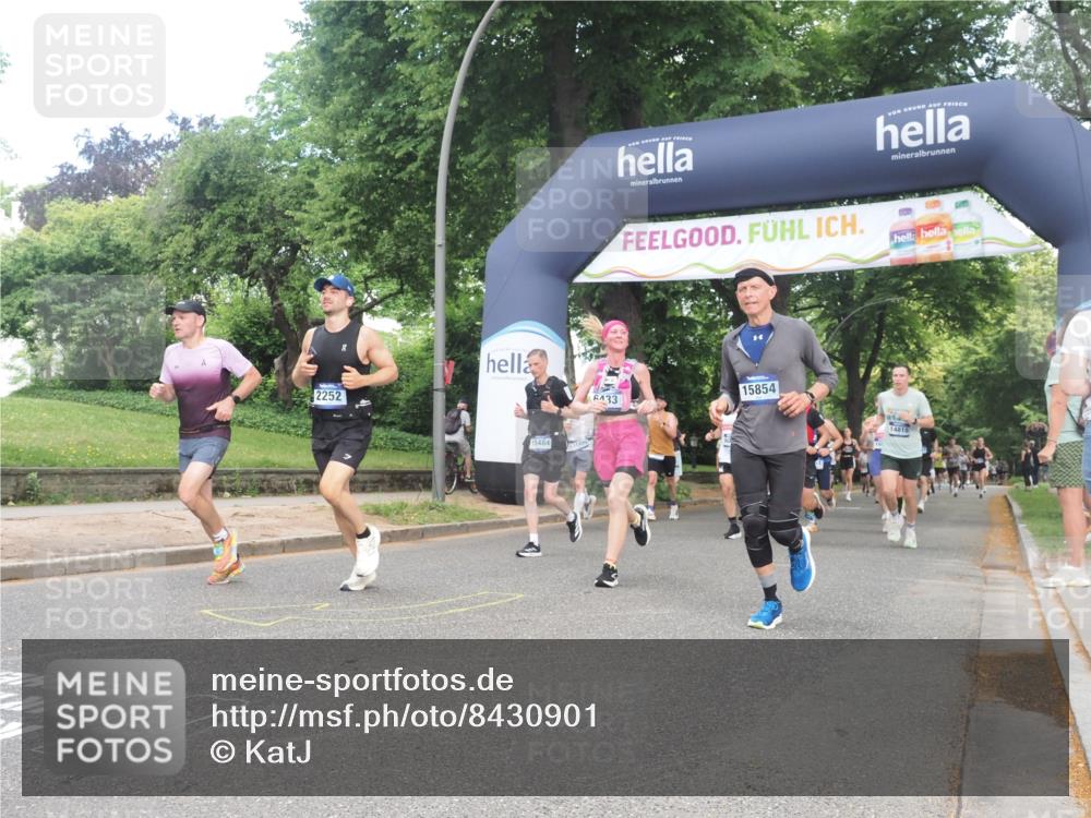 29.06.2025 - hella hamburg halbmarathon KatJ http://msf.ph/oto/8430901 29.06.2025 10:42:09 Zwischen KM18-KM19 1193, 1506, 2252, 3177, 3652, 3861, 5021, 6082, 6084, 6433, 6569, 7221 meine-sportfotos.de
