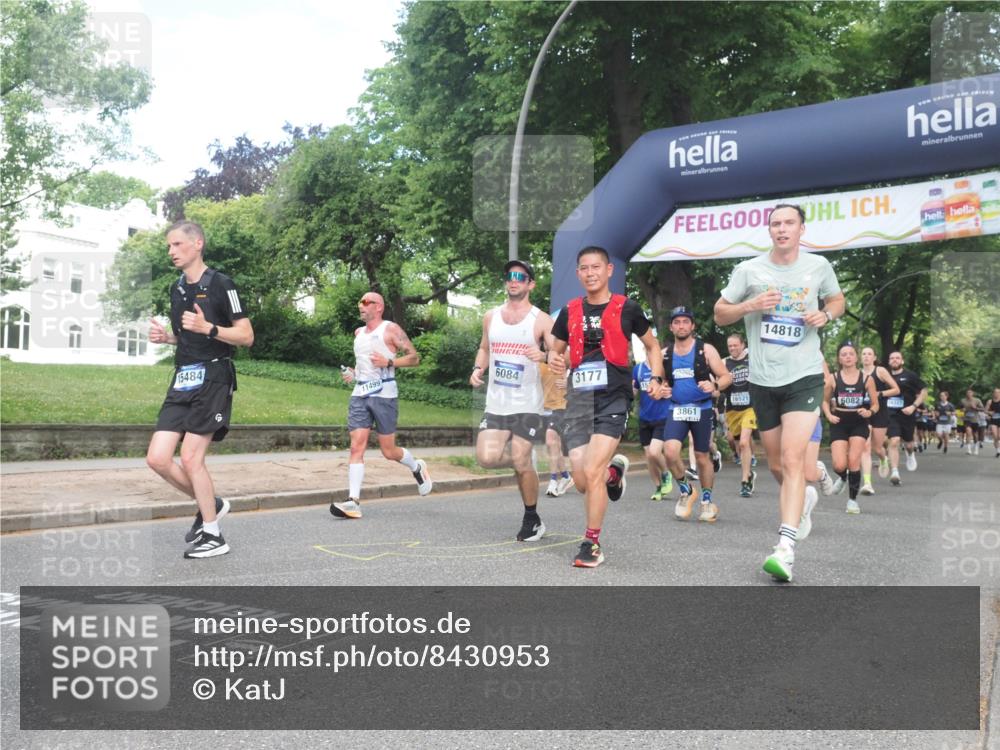 29.06.2025 - hella hamburg halbmarathon KatJ http://msf.ph/oto/8430953 29.06.2025 10:42:10 Zwischen KM18-KM19 1506, 2252, 3177, 3652, 3861, 5021, 6082, 6084, 6433, 6569, 7221 meine-sportfotos.de