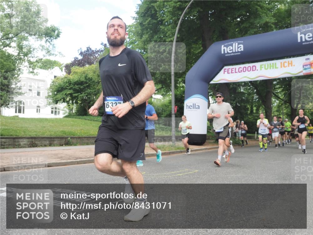 29.06.2025 - hella hamburg halbmarathon KatJ http://msf.ph/oto/8431071 29.06.2025 10:42:14 Zwischen KM18-KM19 1125, 2612, 3177, 3861, 5021, 6082, 6084, 6433, 6569 meine-sportfotos.de