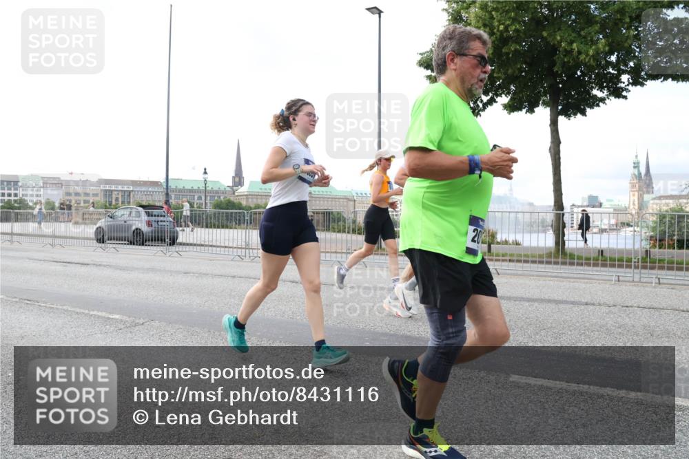 29.06.2025 - hella hamburg halbmarathon Lena Gebhardt http://msf.ph/oto/8431116 29.06.2025 10:07:38 Lombardsbrücke 20, 1079, 1173, 1893, 2032, 2136, 2190, 2309, 3328, 3922, 4228, 4262, 4502, 4550, 4864, 5100, 5242, 5899, 6196, 6517, 6518, 6707, 6713, 6715, 6833, 6918, 7019, 7760, 9071, 9338, 9966, 9967, 10212, 10700, 10703, 11114, 11394, 11641, 11758, 12378, 12789, 13458, 15051, 15673, 16241, 16539, 16915, 17062, 18218, 18270, 18721, 19134 meine-sportfotos.de