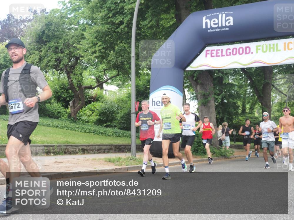 29.06.2025 - hella hamburg halbmarathon KatJ http://msf.ph/oto/8431209 29.06.2025 10:42:19 Zwischen KM18-KM19 1125, 2474, 2612, 3037, 3794, 5672, 6443 meine-sportfotos.de