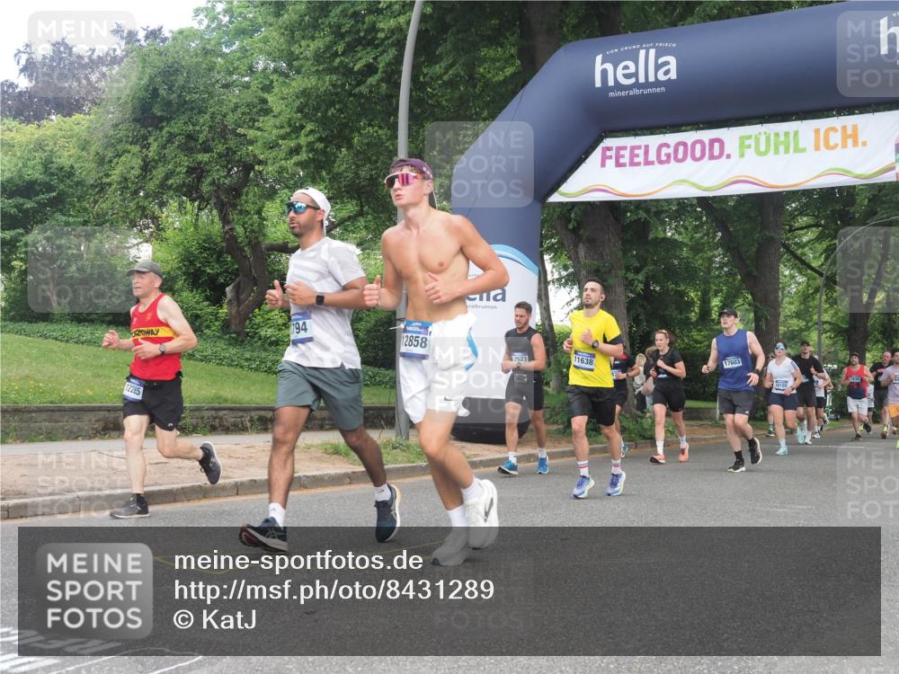 29.06.2025 - hella hamburg halbmarathon KatJ http://msf.ph/oto/8431289 29.06.2025 10:42:22 Zwischen KM18-KM19 1125, 2474, 3037, 3794, 5672, 6443 meine-sportfotos.de